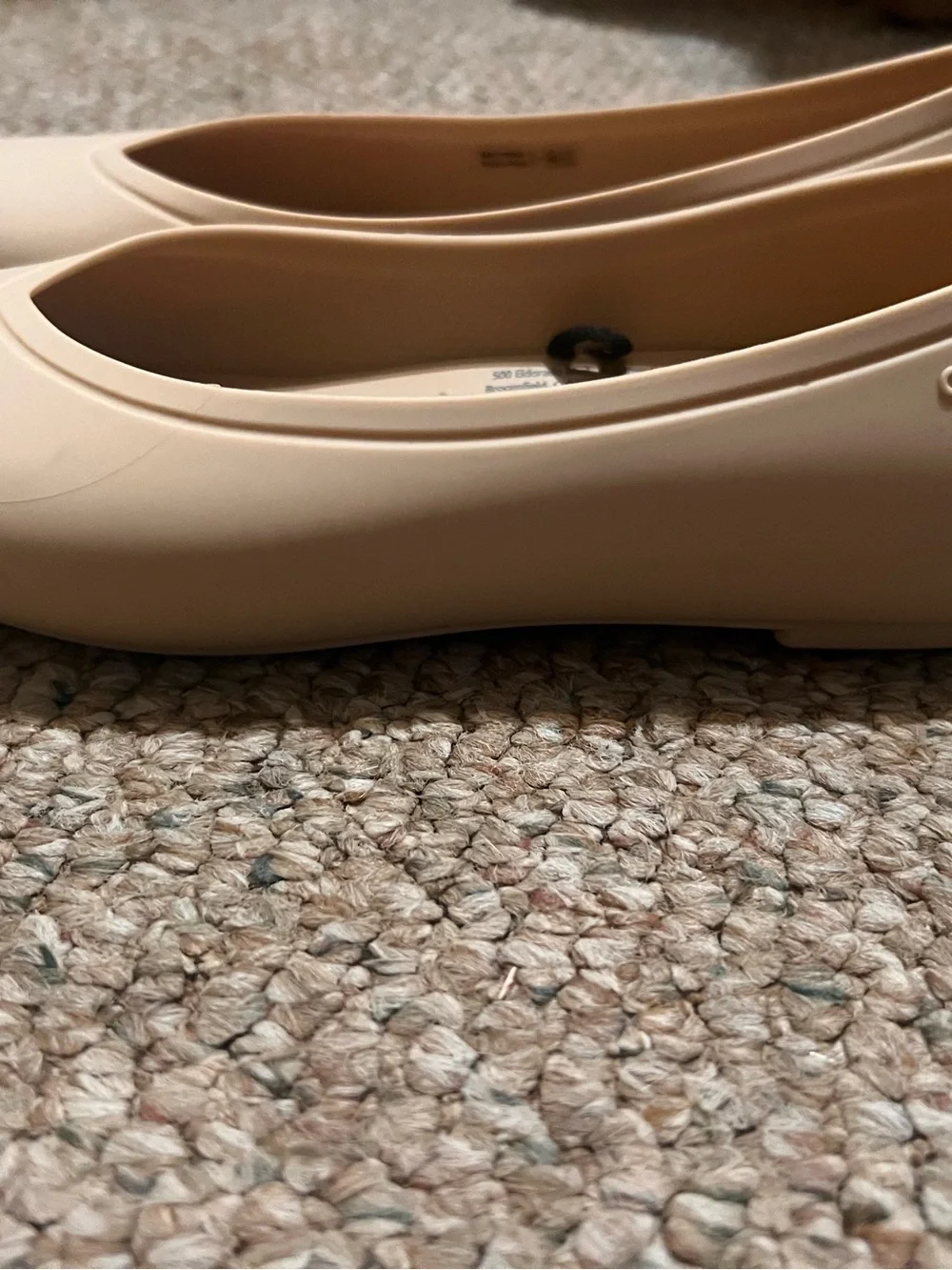 Crocs Brooklyn Pointed Toe Flats Women’s Size 8 Nude Tan Ballet Shoes